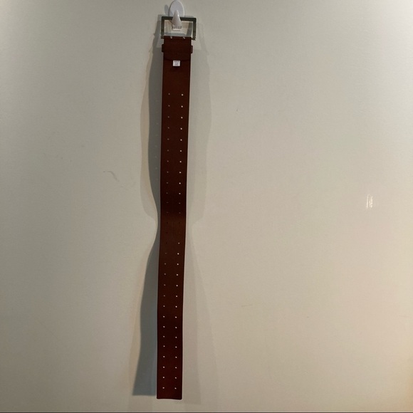 BANANA REPUBLIC 34 x 2.5” Leather Belt Laser Holes Perforation Gold Buckle - Picture 2 of 6